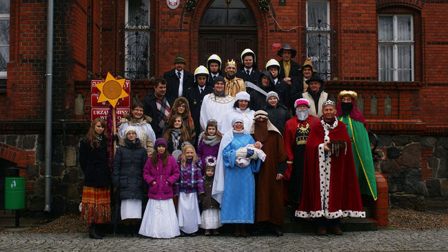 Kolorowy orszak w Wijewie (zdjęcia)