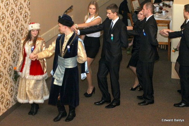 Studniówka ZSET w Finezji (zdjęcia)