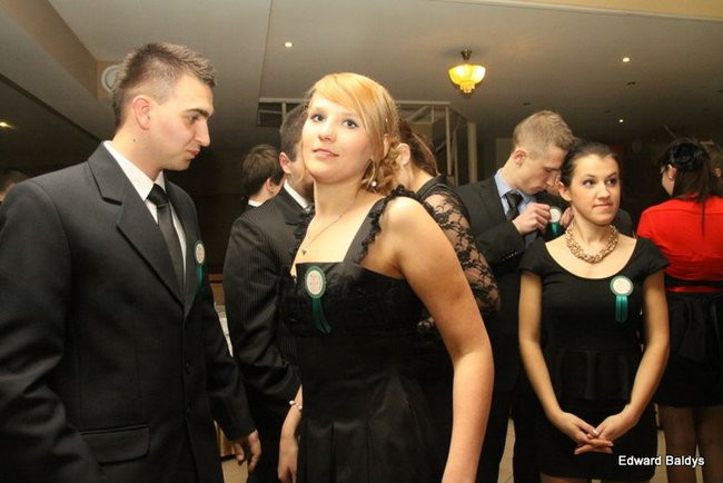 Studniówka ZSET w Finezji (zdjęcia)