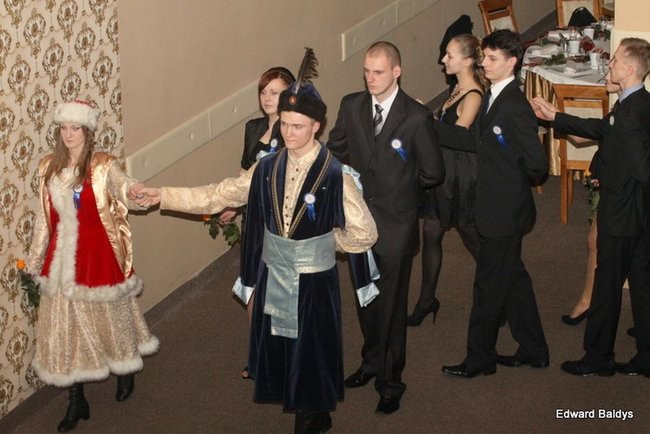 Studniówka ZSET w Finezji (zdjęcia)