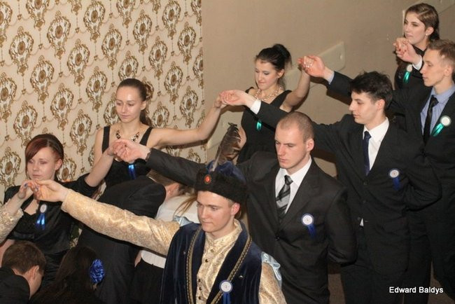 Studniówka ZSET w Finezji (zdjęcia)