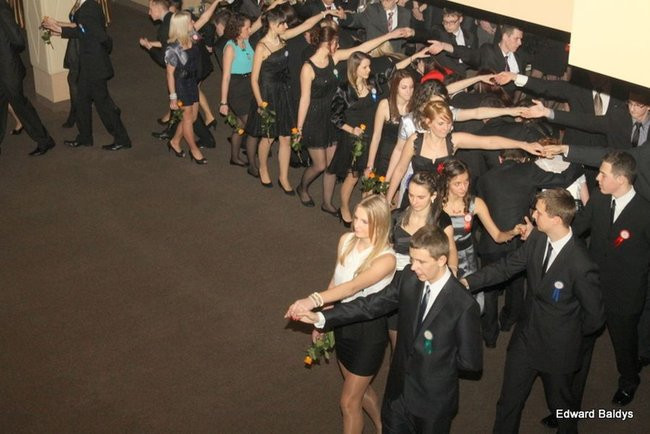 Studniówka ZSET w Finezji (zdjęcia)