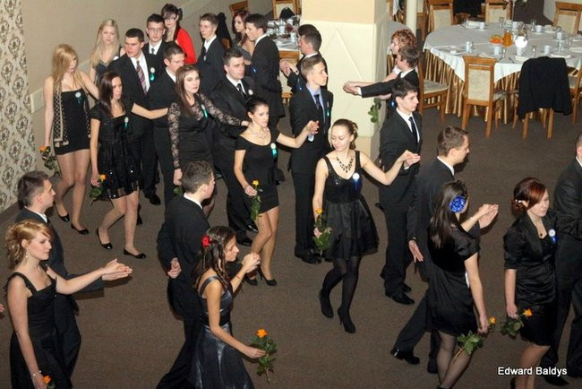 Studniówka ZSET w Finezji (zdjęcia)