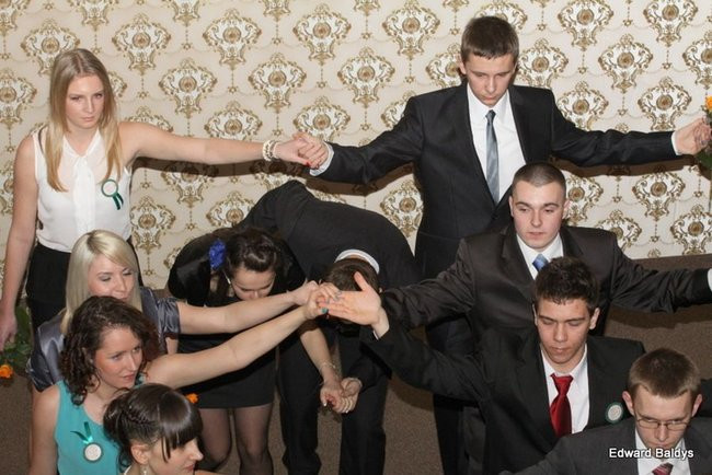 Studniówka ZSET w Finezji (zdjęcia)