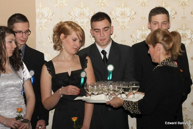 Studniówka ZSET w Finezji (zdjęcia)