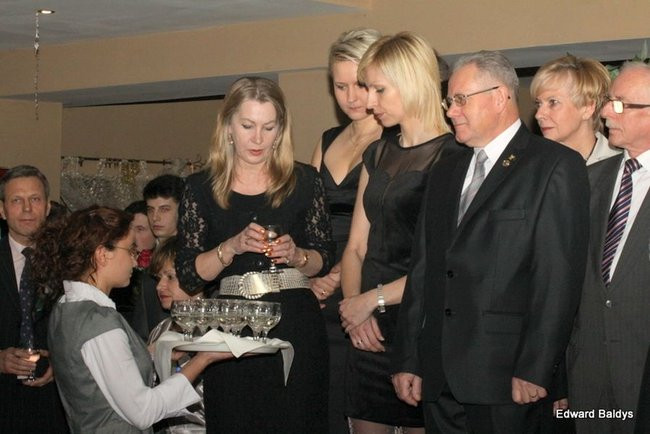 Studniówka ZSET w Finezji (zdjęcia)