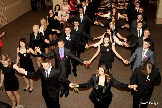 Studniówka ZST w Lesznie  (zdjęcia)