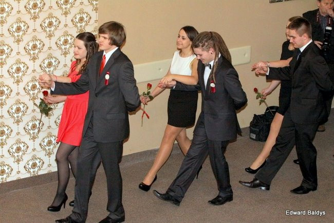 Studniówka ZST w Lesznie  (zdjęcia)