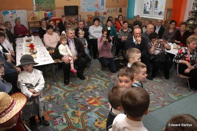 Jasełka dla babci i dziadka w Kątach (zdjęcia)