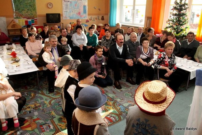 Jasełka dla babci i dziadka w Kątach (zdjęcia)