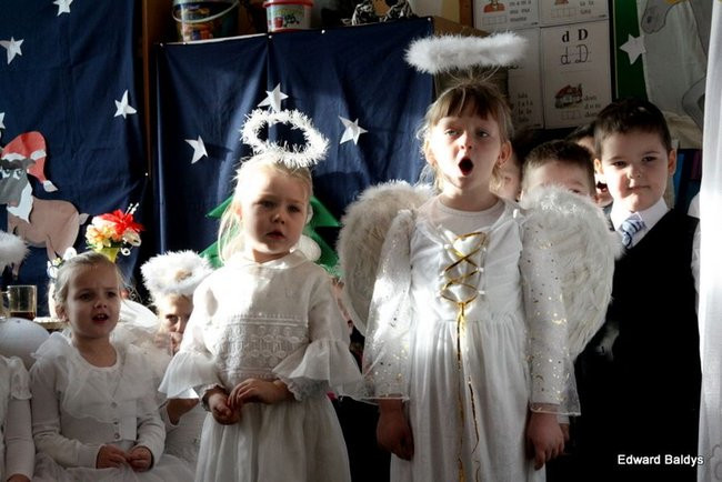 Jasełka dla babci i dziadka w Kątach (zdjęcia)