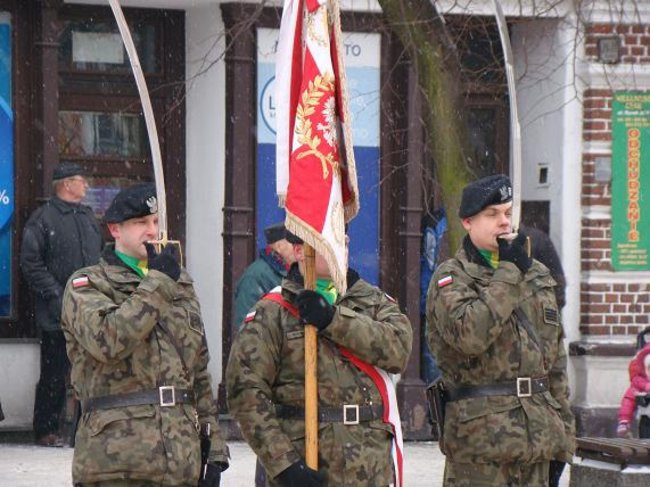 Wojskowa parada na rynku (zdjęcia)