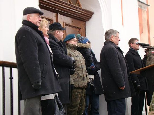 Wojskowa parada na rynku (zdjęcia)