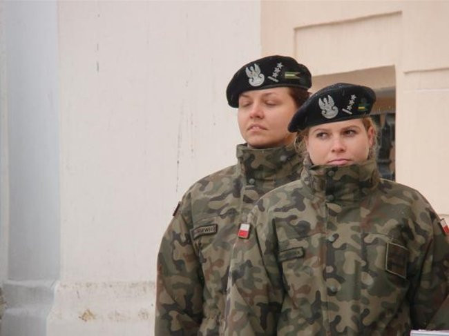 Wojskowa parada na rynku (zdjęcia)