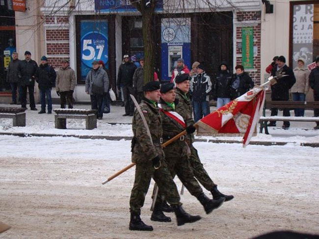 Wojskowa parada na rynku (zdjęcia)