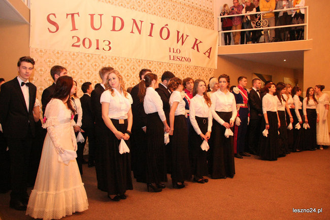 Studniówkowe szaleństwo I LO (zdjęcia)