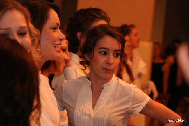 Studniówkowe szaleństwo I LO (zdjęcia)