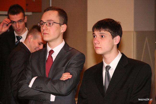 Studniówkowe szaleństwo I LO (zdjęcia)