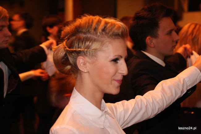 Studniówkowe szaleństwo I LO (zdjęcia)