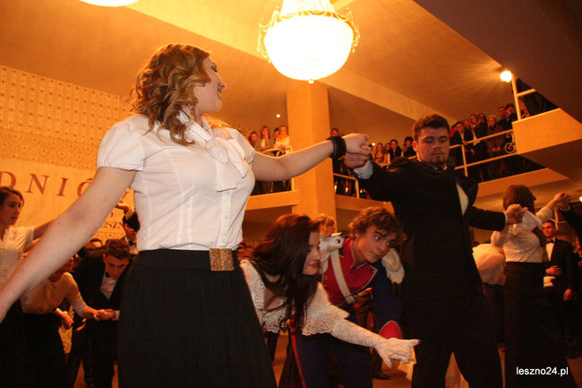 Studniówkowe szaleństwo I LO (zdjęcia)