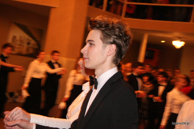 Studniówkowe szaleństwo I LO (zdjęcia)