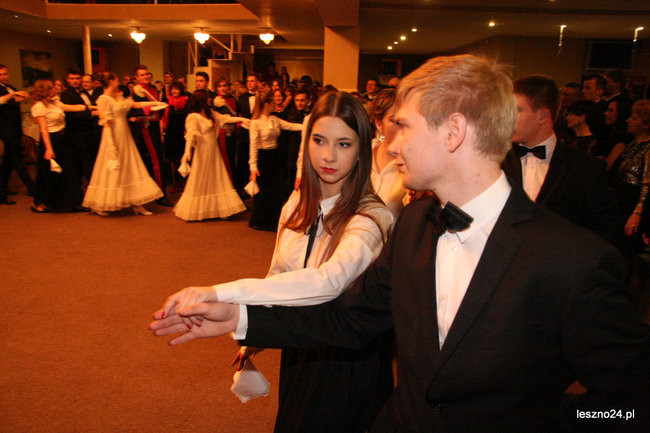 Studniówkowe szaleństwo I LO (zdjęcia)