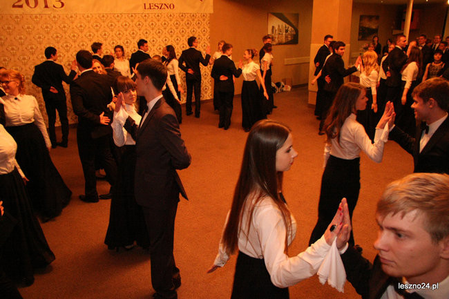 Studniówkowe szaleństwo I LO (zdjęcia)