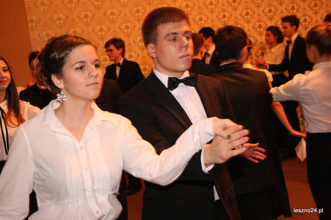 Studniówkowe szaleństwo I LO (zdjęcia)