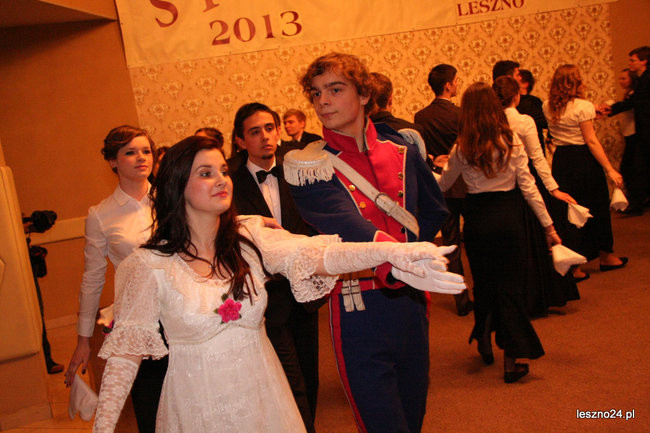 Studniówkowe szaleństwo I LO (zdjęcia)