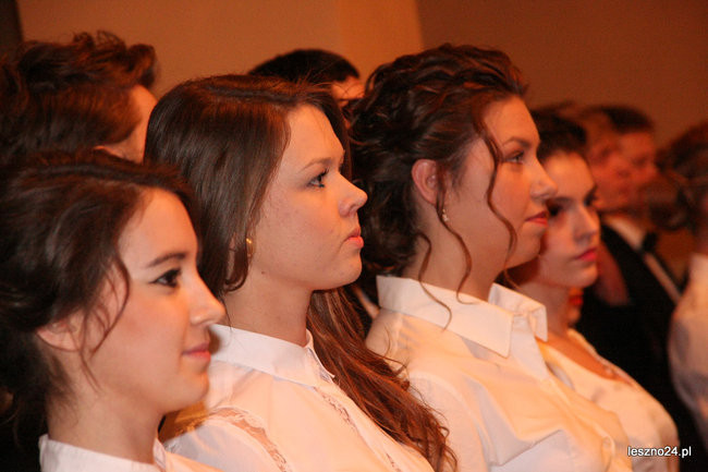 Studniówkowe szaleństwo I LO (zdjęcia)