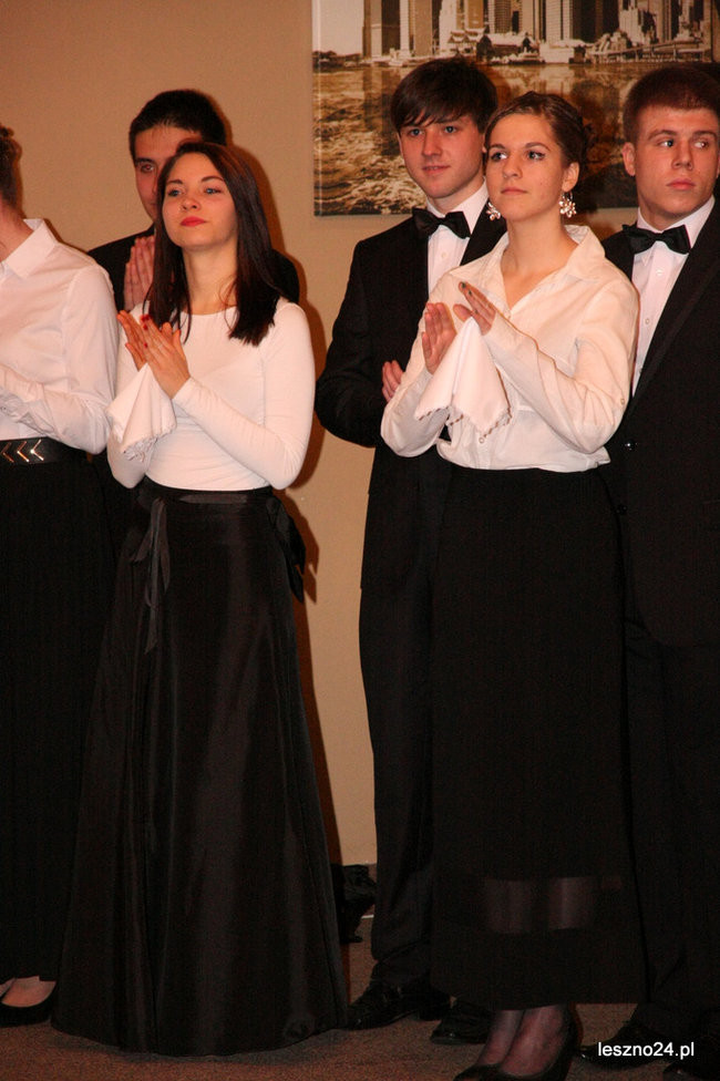 Studniówkowe szaleństwo I LO (zdjęcia)