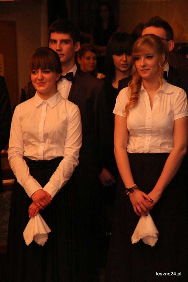 Studniówkowe szaleństwo I LO (zdjęcia)