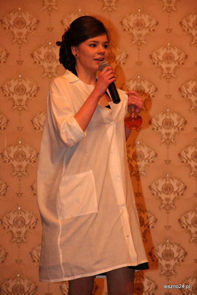 Studniówkowe szaleństwo I LO (zdjęcia)