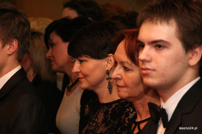 Studniówkowe szaleństwo I LO (zdjęcia)