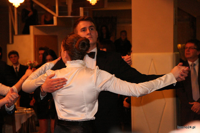 Studniówkowe szaleństwo I LO (zdjęcia)