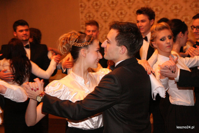 Studniówkowe szaleństwo I LO (zdjęcia)