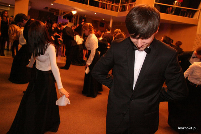 Studniówkowe szaleństwo I LO (zdjęcia)