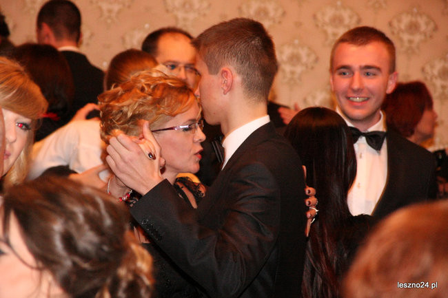 Studniówkowe szaleństwo I LO (zdjęcia)