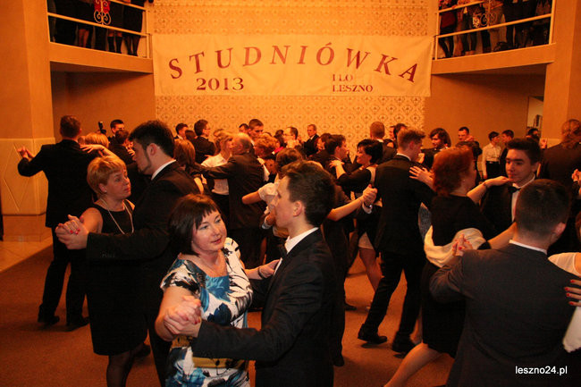 Studniówkowe szaleństwo I LO (zdjęcia)