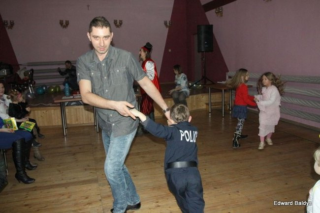 Dziecięcy karnawał w Wojnowicach (zdjęcia)