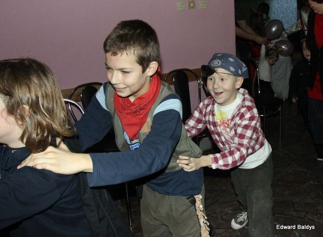 Dziecięcy karnawał w Wojnowicach (zdjęcia)