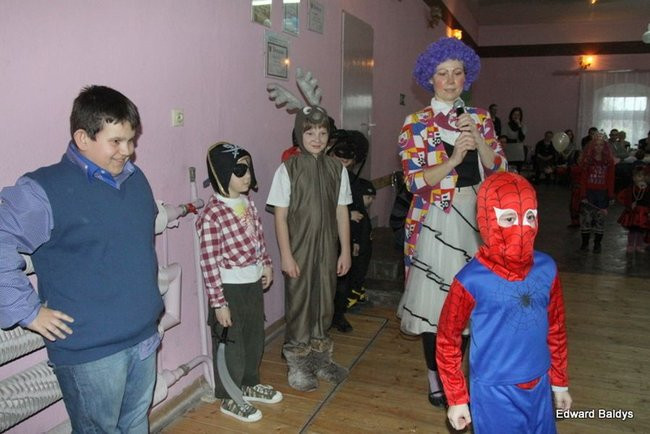 Dziecięcy karnawał w Wojnowicach (zdjęcia)