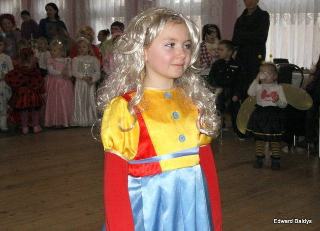 Dziecięcy karnawał w Wojnowicach (zdjęcia)