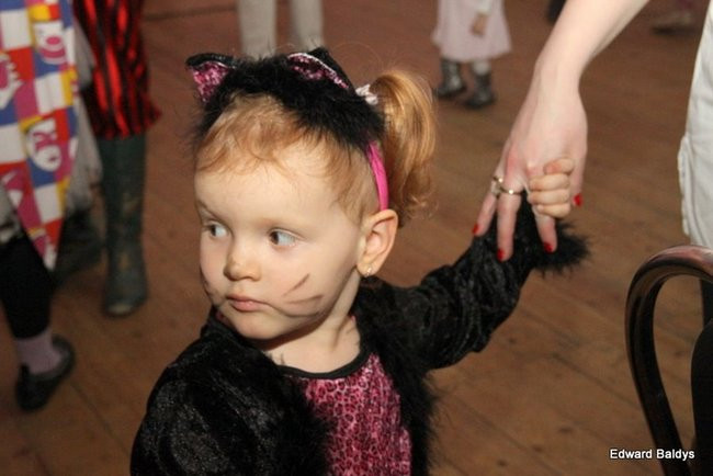 Dziecięcy karnawał w Wojnowicach (zdjęcia)