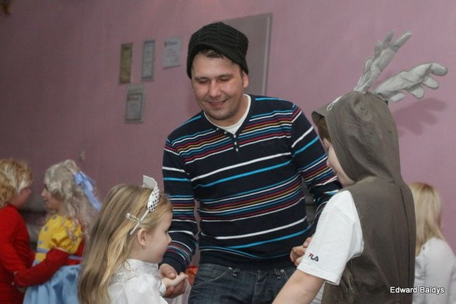 Dziecięcy karnawał w Wojnowicach (zdjęcia)