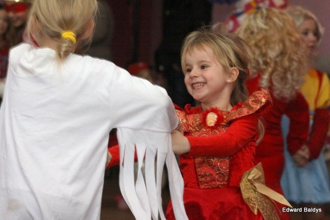 Dziecięcy karnawał w Wojnowicach (zdjęcia)