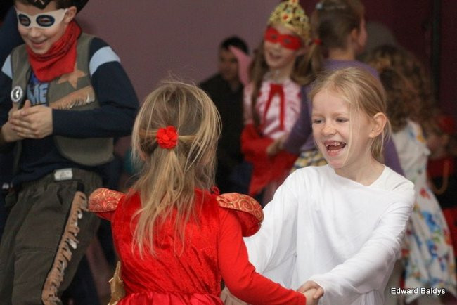Dziecięcy karnawał w Wojnowicach (zdjęcia)