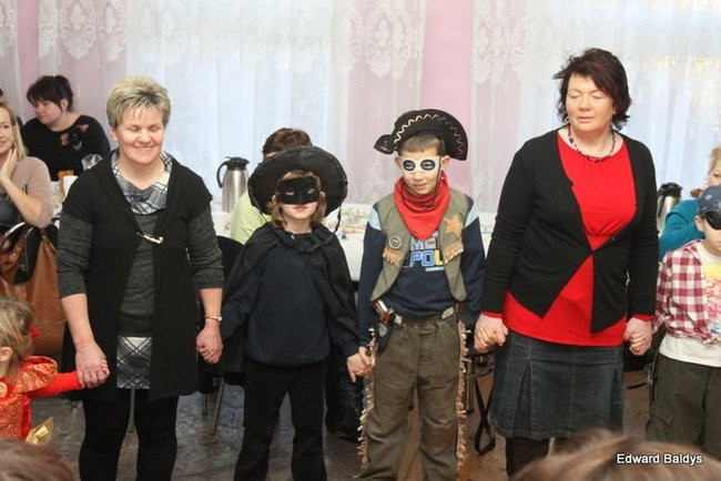 Dziecięcy karnawał w Wojnowicach (zdjęcia)