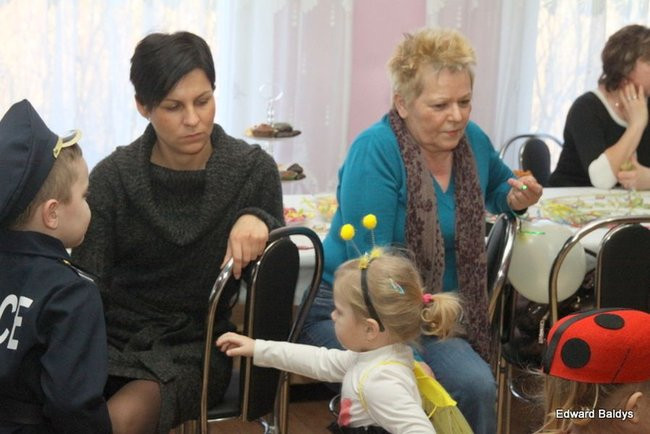 Dziecięcy karnawał w Wojnowicach (zdjęcia)