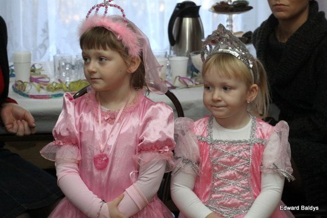 Dziecięcy karnawał w Wojnowicach (zdjęcia)